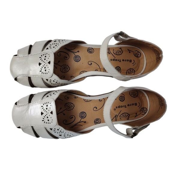 BEAR TRAPS SANDALS FLAT SHOES SIZE 9 M RIGGINS BONE HOOK AND LOOP CLOSURE EUC - Picture 4 of 6